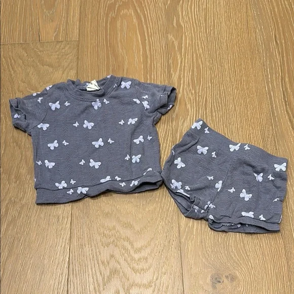 Kate Quinn 6-12 mo butterfly shorts and tee set - Picture 1 of 5